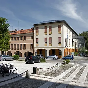 Centro Della Famiglia Estalagem